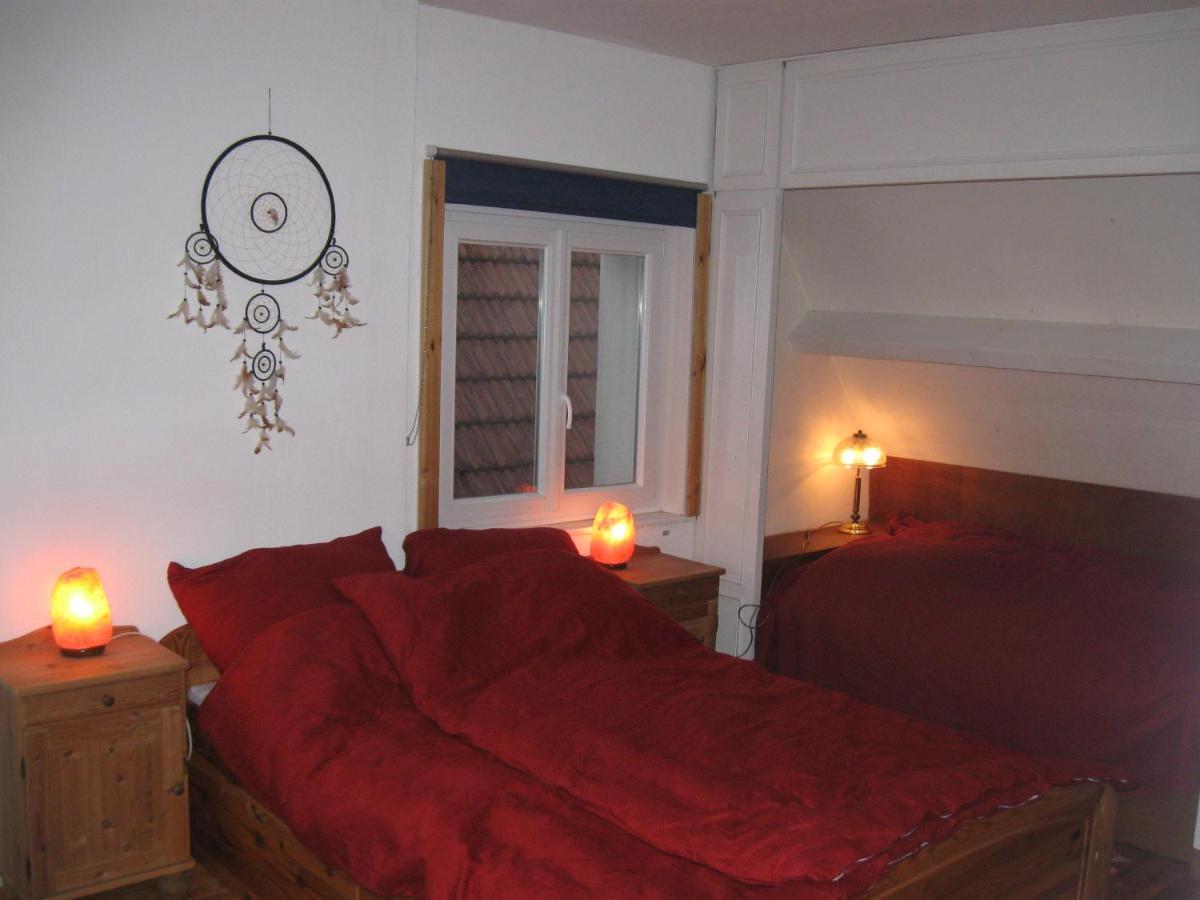 Familiensuite, zwei Zimmer, Mitbenutzung von Küche und Bad Rott Exterior foto